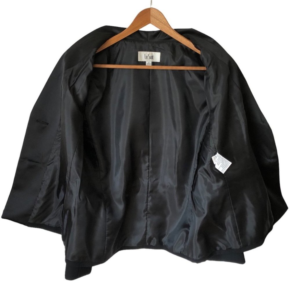 Le Suit Black Tuxedo Blazer and Pants Set - Picture 6 of 15